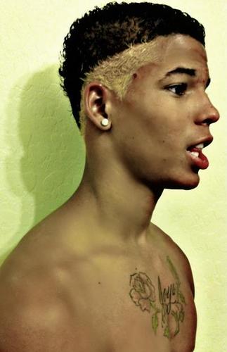 roses are red, the sky is blue.. follow me or i'll kill you =))