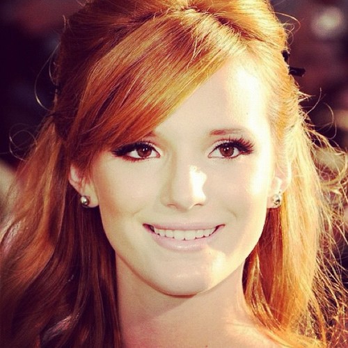 i love @bellathorne and @krystal_thorne
