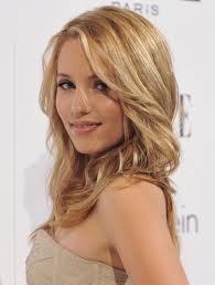cool person of glee Quinn Fabray all the way also team Beray for Katy and Quinn and team Faberry for Rachel and Quinn