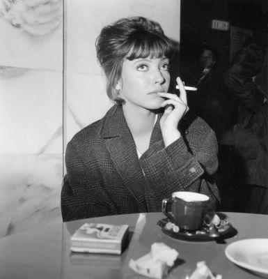 MotelV's profile picture. Il est des temps où l'on ne doit dépenser le mépris qu'avec économie, à cause du grand nombre de nécessiteux.