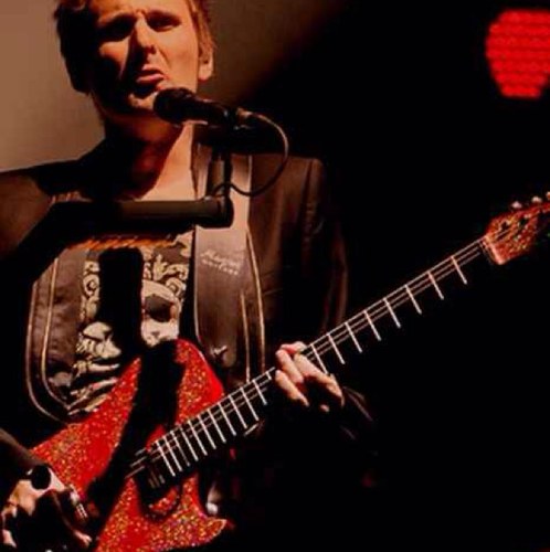 VAMichaelGlass's profile picture. I'm Michael and i'm in a one man band 'a man and his guitar'