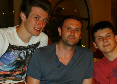 tjhtim101's profile picture. 