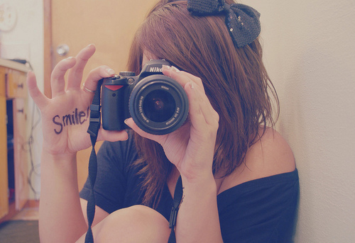 Druk op'follow' dan krijg je koekje (: /herkenbare tweets over het tienerleven (: // hasjTag ; #IATT //