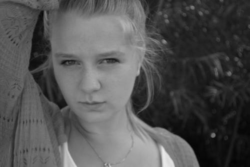 15, Blogger, Tumblr ( http://t.co/nd5CcA0c1c )  Blonde, Love @edsheeran ♥, Love music, Good Charlotte,  Hope & Destiny, YOLO