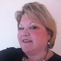 Leslie Pender - @LesliePender Twitter Profile Photo