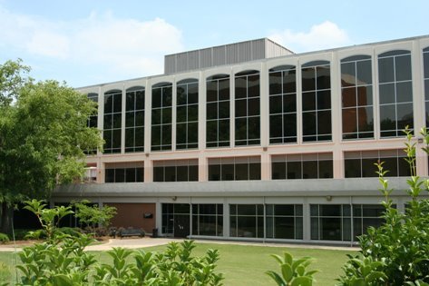 Russells_Class's profile picture. Cool kids live tweeting campus events. Honors program and Grady College, University of Georgia.