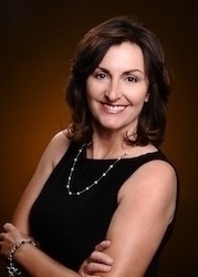 Phoenix Mom, Wife, Hiker, Food Lover, WannaBWorld Traveler, Dog & Cat Lover, AZ Cardinal Fan. Prone to Hormonesia..