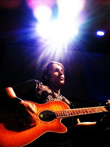 Artist, Composer and Free Market Entrepreneur. Passionate about arts as a powerful form of worship and expression of humanity. #livinglifeasart