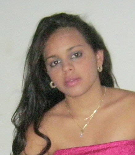 Aki está uma pessoa feliz e que ama de verdade a Deus.. que gosta de novas amizades,e respeita todos ,,gosto de curtir a vida..e ser feliz com a galera
