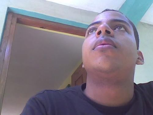 Dios ante todo, luego Curioso, innovador, amante de la libertad y de las ideas colectivas.  Bloguero, estudiante etc.