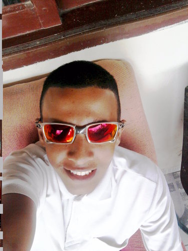 N_Niju's profile picture. eeu sou tímido,imprevisível,temperamental,implicante e irracional: Eu tenho imperfeições e voce?