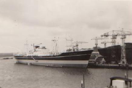 CeesvanHomoet's profile picture. Secretaris Werkgroep Tentoonstellingen Alblasserdam en Open Monumentendag. Hobby scheepsbouw, genealogie en wandelen. Webdesign CvanHomoet.