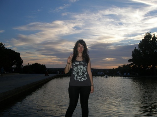 I'm a J-music lover, a cat lover and a crazy lover =^_^=