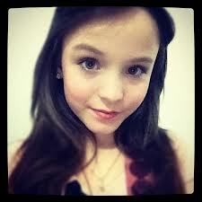 Larissa Manoela a princesa talentosa, que ninguém consegue descrever seriam tantas mas tantas folhas !
ATENÇÃO: aqui não é Lari,page dedicada a ela!
LOVE LARI