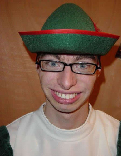 Hoi, ik ben Geert. Ik hou van vrouwen en ik ben vrijgezel. Wat ik het allerliefst eet zijn hondenkoekjes.