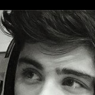 weerfeel's profile picture. bonitos no son los ojos.bonitas son las https://t.co/qn2bFKrsKg se corta la llamada le pones un curita.