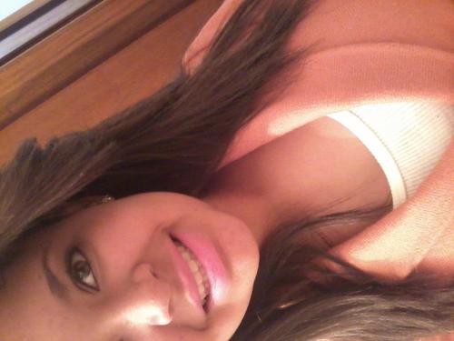 Uma santista de 14 aninhos , escorpiana .   nn to nem ai pro qe vs pensa de mim . 
  nao vivo sem meus bestt @Roo_aokley ea @Thatta_pimentta , #Thayna !   ♥