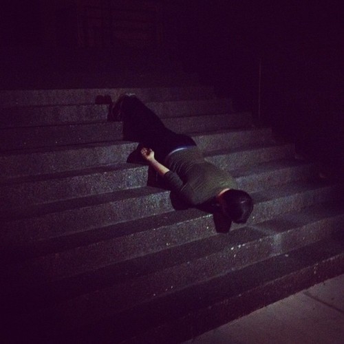 Iwant_Chicken's profile picture. I am Jake Martin. Don't like me? Eh, that's okay. Now walk in my shoes and explain it in 160 characters. (@BeastlyRP)