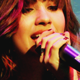 Demi me chamou pra comer brigadeiro u.u Fuiiiiii! 
http://t.co/RcEsCmApsg