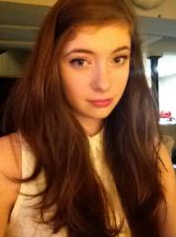 hi i'm eve and i like long romantic walks to the fridge. i don't have an attractive friend to write my bio but play with my hair/feed me toast and i'm yours ok