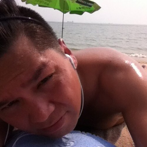 ray097's profile picture. 