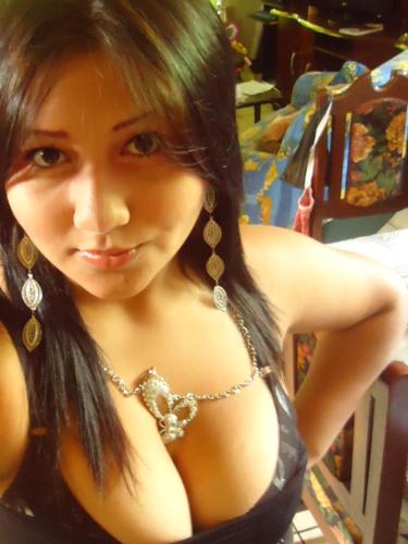 no  es  mas kien mas  tiene  si no kien menos nesesita♥.*
