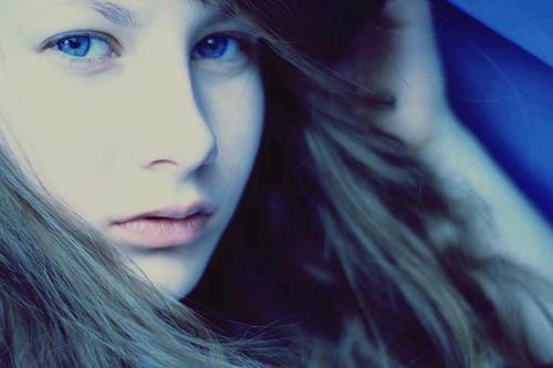 The prettiest smiles hide the deepest secrets, the prettiest eyes cry the most tears, the kindest hearts have felt the most pain ♥ 
Follow for a follow back :)