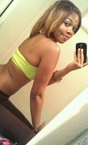 Click that white button && turn it blue #teamredbone #teamspoilme #teambeautiful #teamsinger #TeamFollowBack ∽ #TeamIDGAF ⓨⓐⓢⓜⓘⓝⓔツ