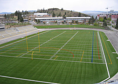 Updates on @blazerhockey, @123wolfpack, @KamBroncos, High Schools & other local teams and athletes. Submit scores & stories!