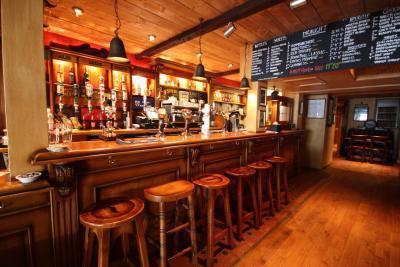 LonPubDesign's profile picture. 