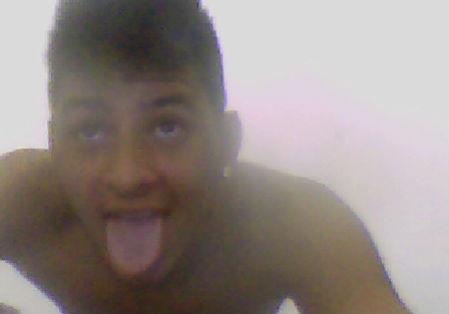 Chega mais menor , aqui é igual coração de mãe sempre cabe mais um ;p , :)