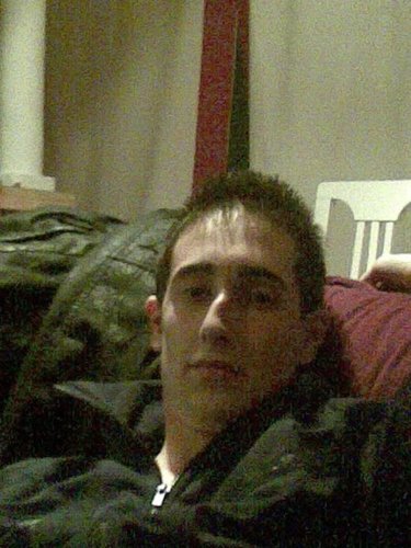 AsierGlvez's profile picture. Fuenlabreño y madridista. Soy de los que piensa que en esta vida, si no arriesgas no ganas.