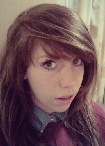 simply i luv Ed Sheeran xxB-) if u dont like it piss off
