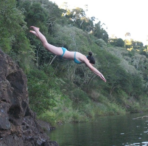 charie32's profile picture. 