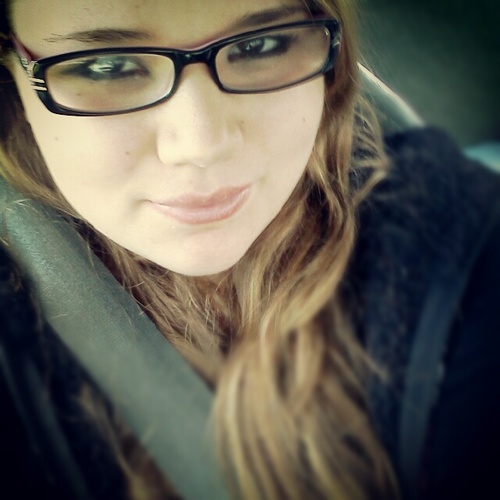 follow me and i'll follow u back :)