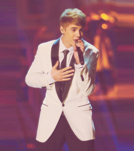 TEAM BIEBER, i follow back :) xx