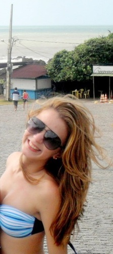 Amar, viver, sonhar, acreditar, lutar e até o chorar, são fases que compõem o grande quadro chamado vida...