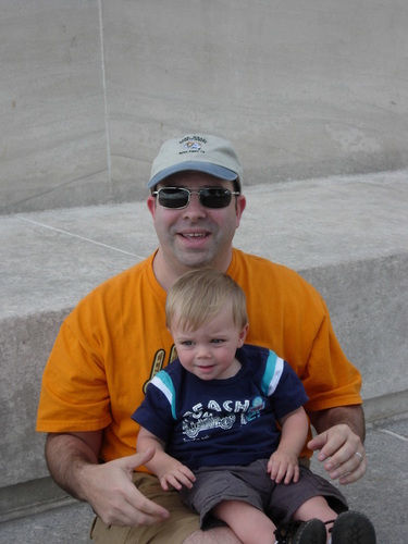Husband, Dad, Entrepreneur, trying to make the world a little healthier one day at a time!