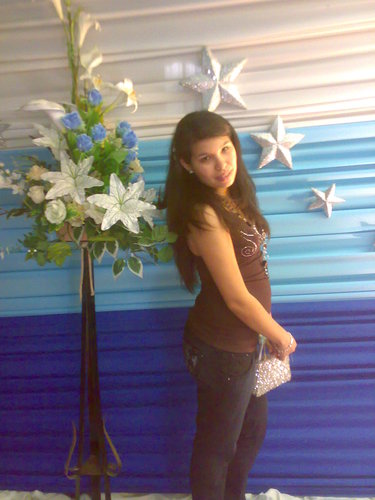 Soy una mujer comprometida con la vida, lo q mas m gusta es hacer las cosas bien y disfrutarlo!