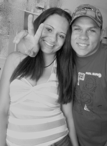 Tu viu sonhar é bom, mas sonhe com humildade;*
 Que deus escolhe os melhor pra torna realidade  ♪