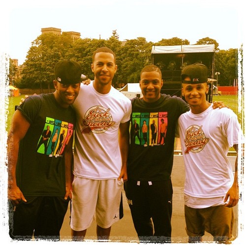 Whats up its JB, Hey im Marvin, Whats good its Oritse, Its your boy Aston and we are JLS.
 JLS followed - 24.10.11 at 10:48 ♥