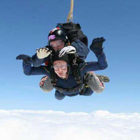 chrisfeatherby's profile picture. Generally I use this app to complain and argue with Xenophobes and Misogynists. If you're engaging from a fake handle, your argument is invalid. Left leaning.