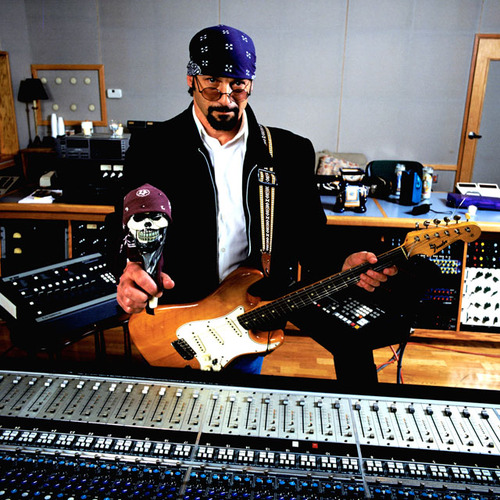 Music producer, engineer, mixer & writer. Most well known for his long-standing work with Prince, & award winning work with Etta James, Billy Idol, & BoDeans