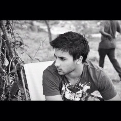 Bassi95's profile picture. does anybody even read these?