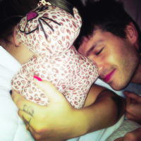 Pra te ver sorrir eu posso colorir o ceu de outra cor ...@MateusBVerdelho e @Dbolina s2 Since:05/10/11