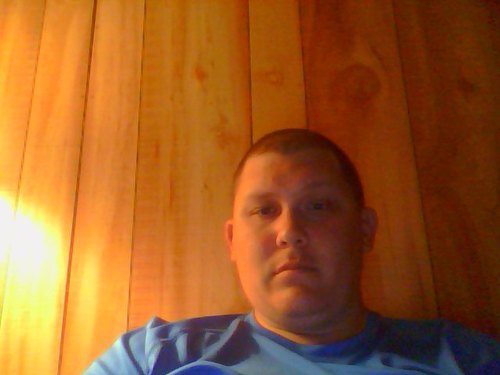 IM 33 YEAR OLD MALE, IM MARRIED AND HAVE ONE LITTLE GIRL, I LOVE TO HANG OUT WITH MY FAMILY, AND HUNT.