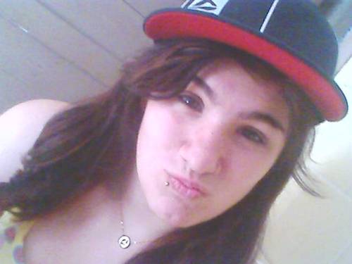 15 anos // chata // irritante //provocante // ciumenta //
