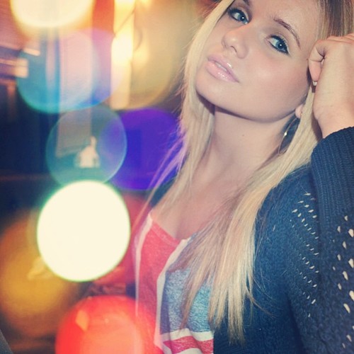 Alli Simpson horoscopes!