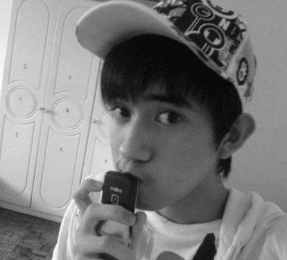 Adam here XDD A new boy at TWITTER! And i'm 16 X) follow me