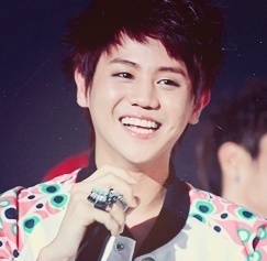 เฮลโล่ววววว ♥ ผม ยัง โยซอบ หล่อน่ารักพ่อรวยแม่สวยมาก! ^O^ ฟอลมาคุยกับผมเยอะๆนะ #FBTH 082612